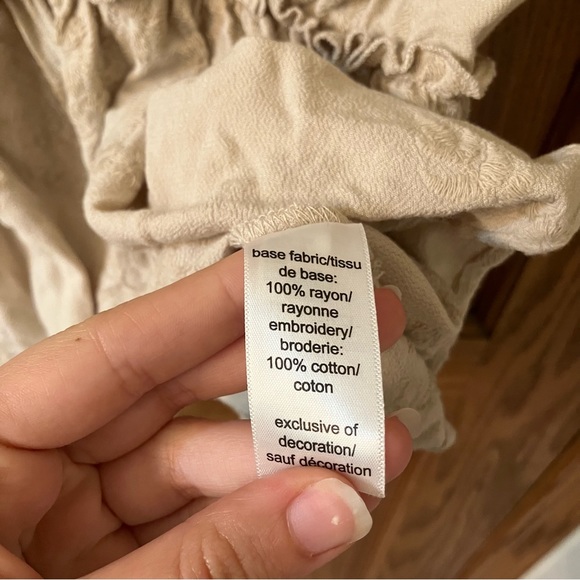 Maurice’s Embroidered Floral Ruffle Peplum Top Size S - Picture 6 of 9